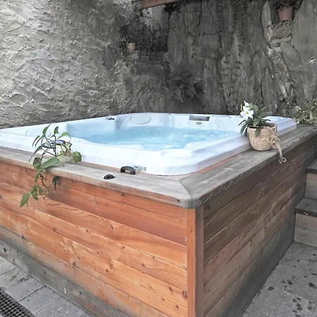 Scalotta - Private Garden With Jacuzzi And 아파트 *