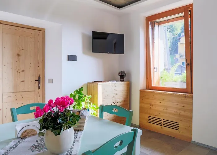 Scalotta - Private Garden With Jacuzzi And Апартаменты Дервио